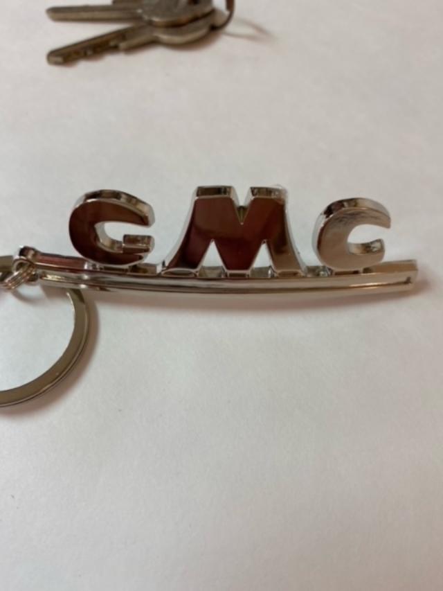 1 GMC 1947-1954 Grill Emblem Keychain