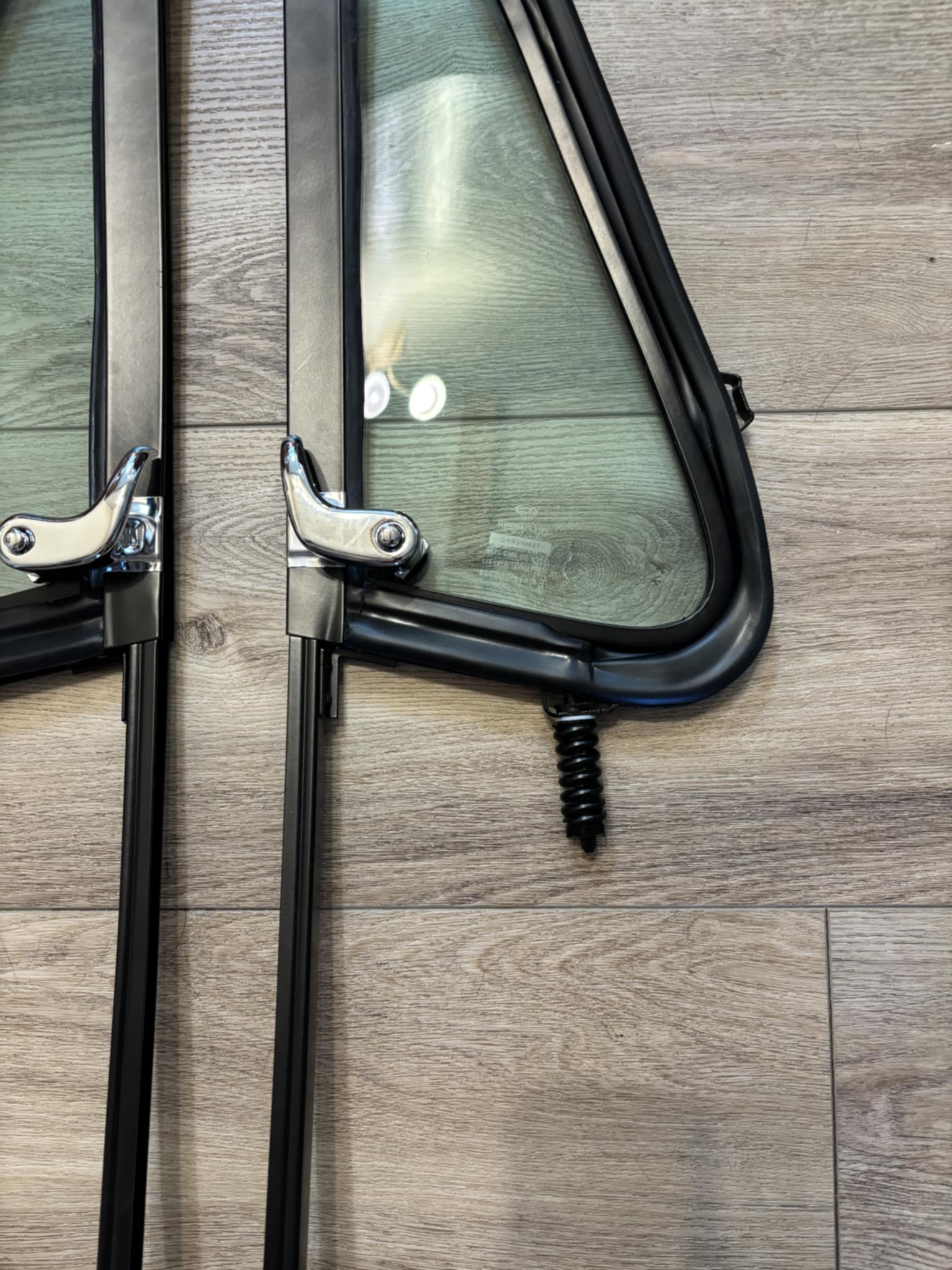 NEW Green Glass Vent Window Assembly 1981 - 1987 Chevy C10 GMC Pickup Truck PR