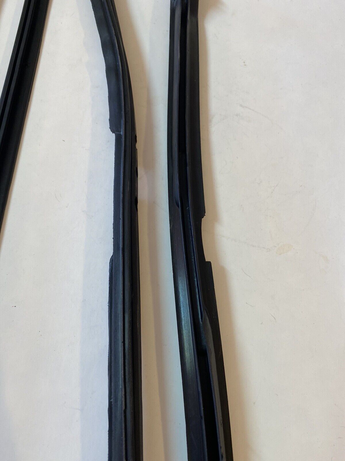 1967-1972 Chevy GMC Pickup Truck Vent Window Seal Rubber PAIR 4 Seals USA