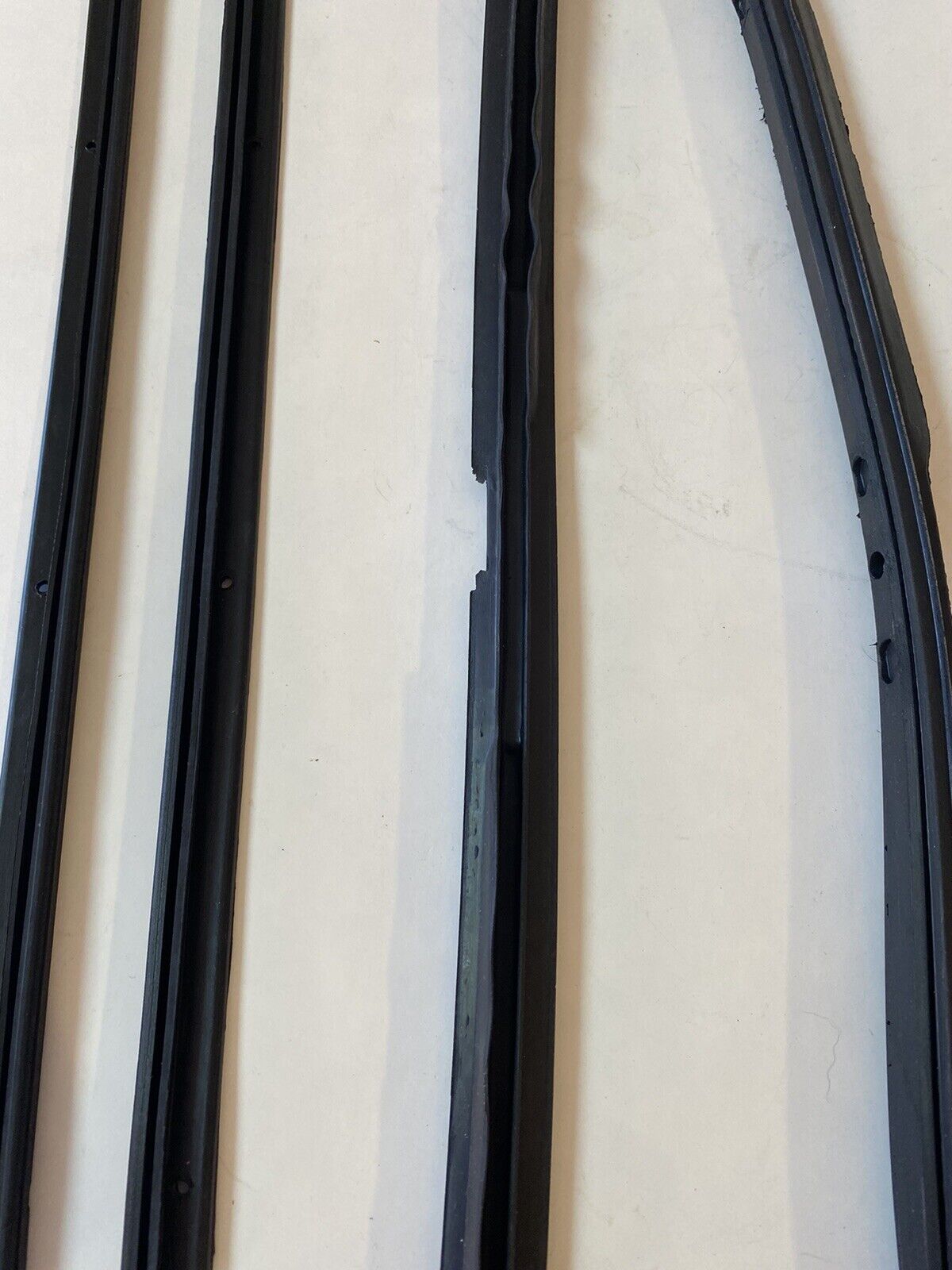 1967-1972 Chevy GMC Pickup Truck Vent Window Seal Rubber PAIR 4 Seals USA