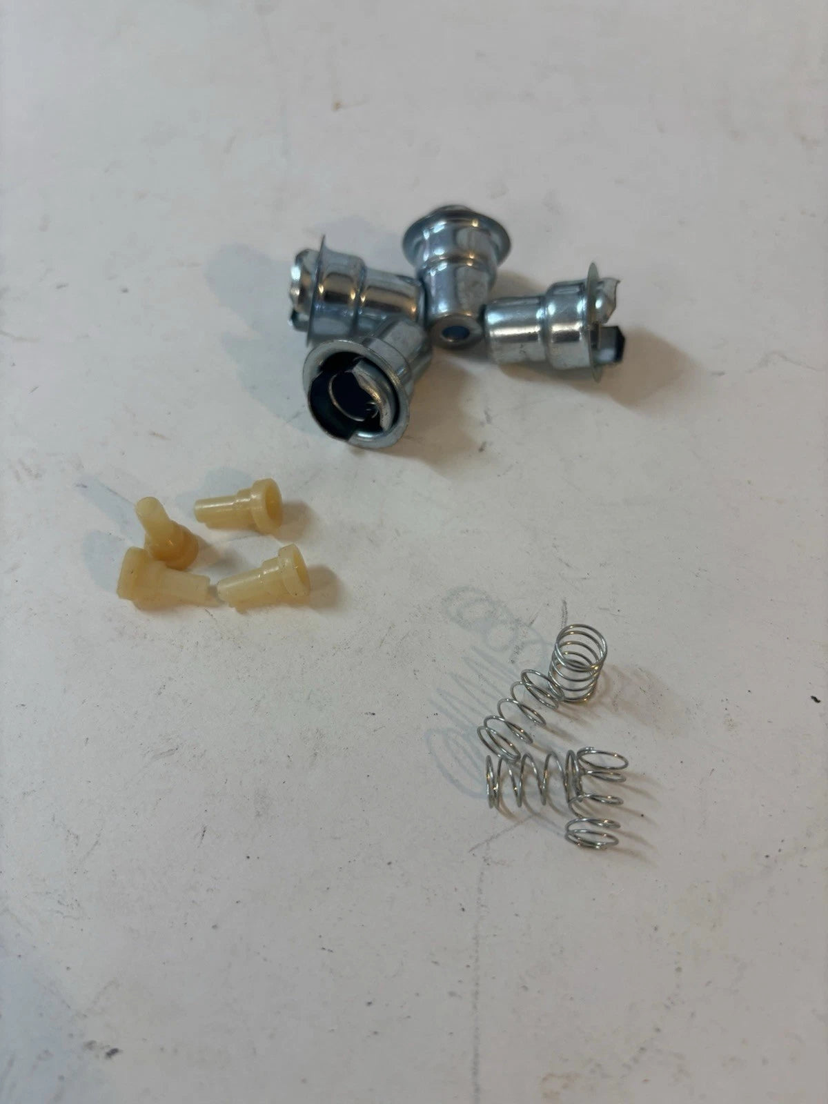 NEW GM 1940S 1950S 1960S SPEEDO INSTRUMENT SOCKETS CHEVY PONTIAC OLDS CADDY GMC