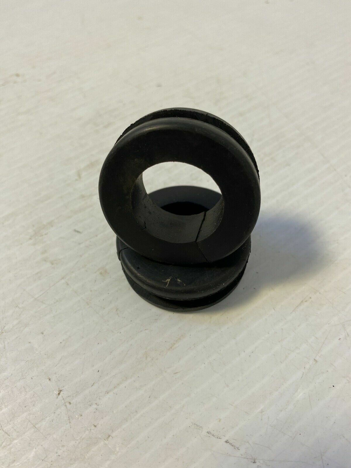 Grommets: Rear Tail Light Wire Grommet Set 1955-1959 Chevy GMC Pickup Truck USA