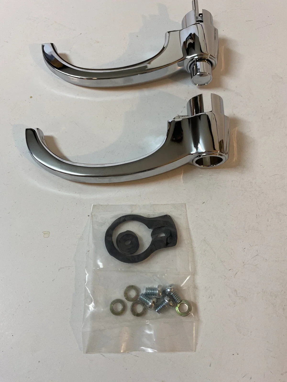 OUTSIDE DOOR HANDLE CHEVY GMC TRUCK 1960  - 1966 Nice SHOW