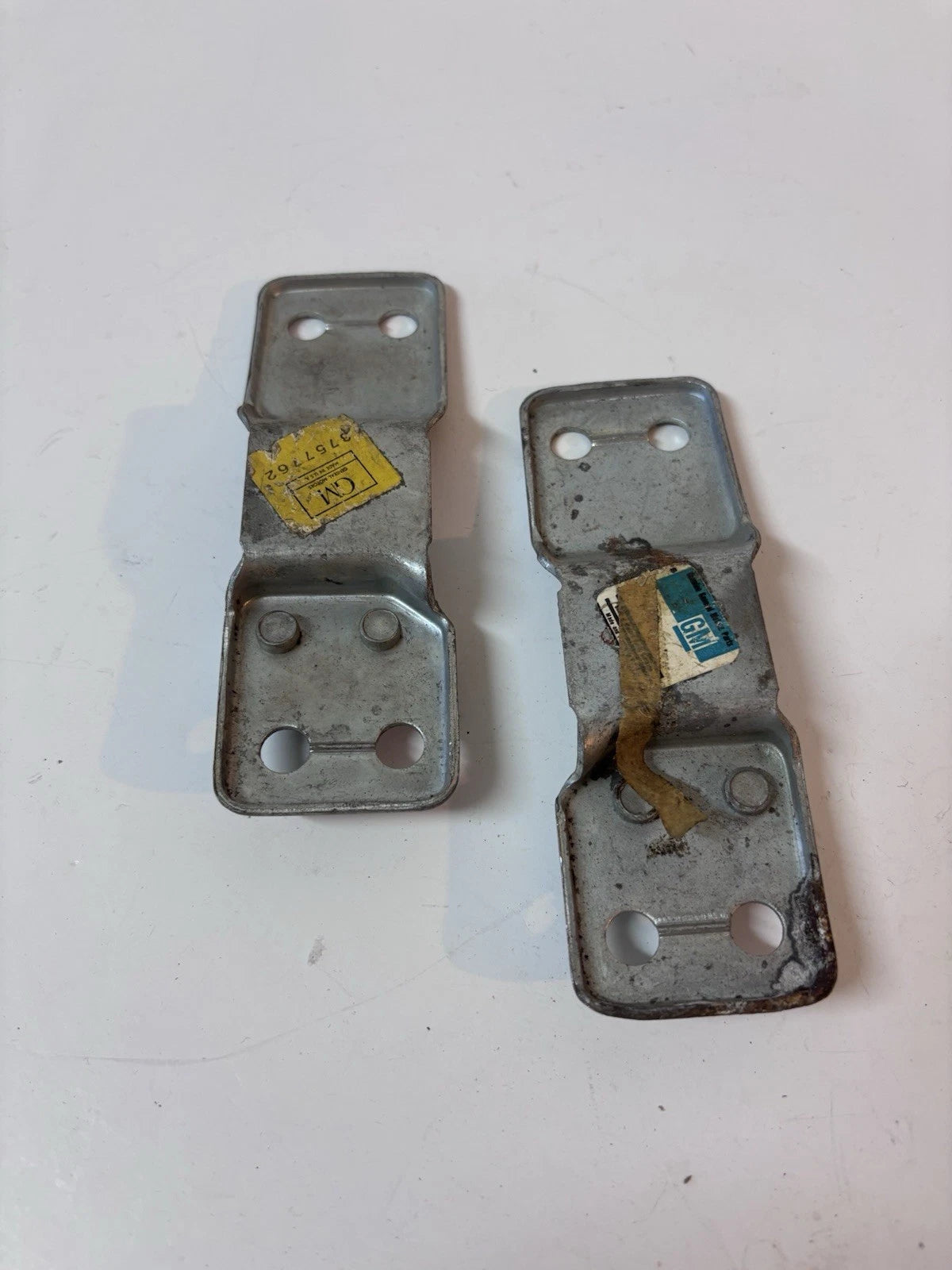 NOS 1960 - 1963 CHEVY GMC TRUCK SUBURBAN DOOR STRIKER New Pair NEW