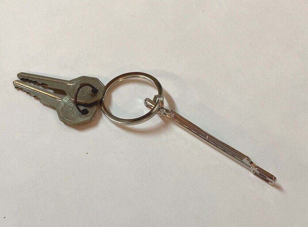 1 CHEVY Apache 1958 1959 Truck Grill Keychain 3100 3200