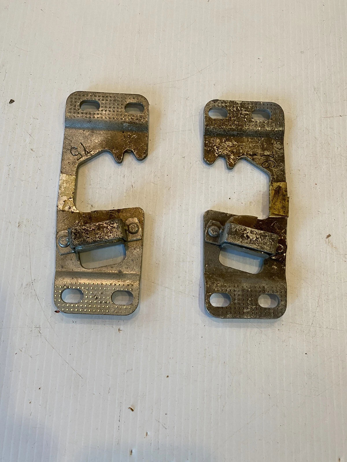 NOS 1964 - 1966 CHEVY GMC TRUCK & SUBURBAN DOOR STRIKER New Pair NEW