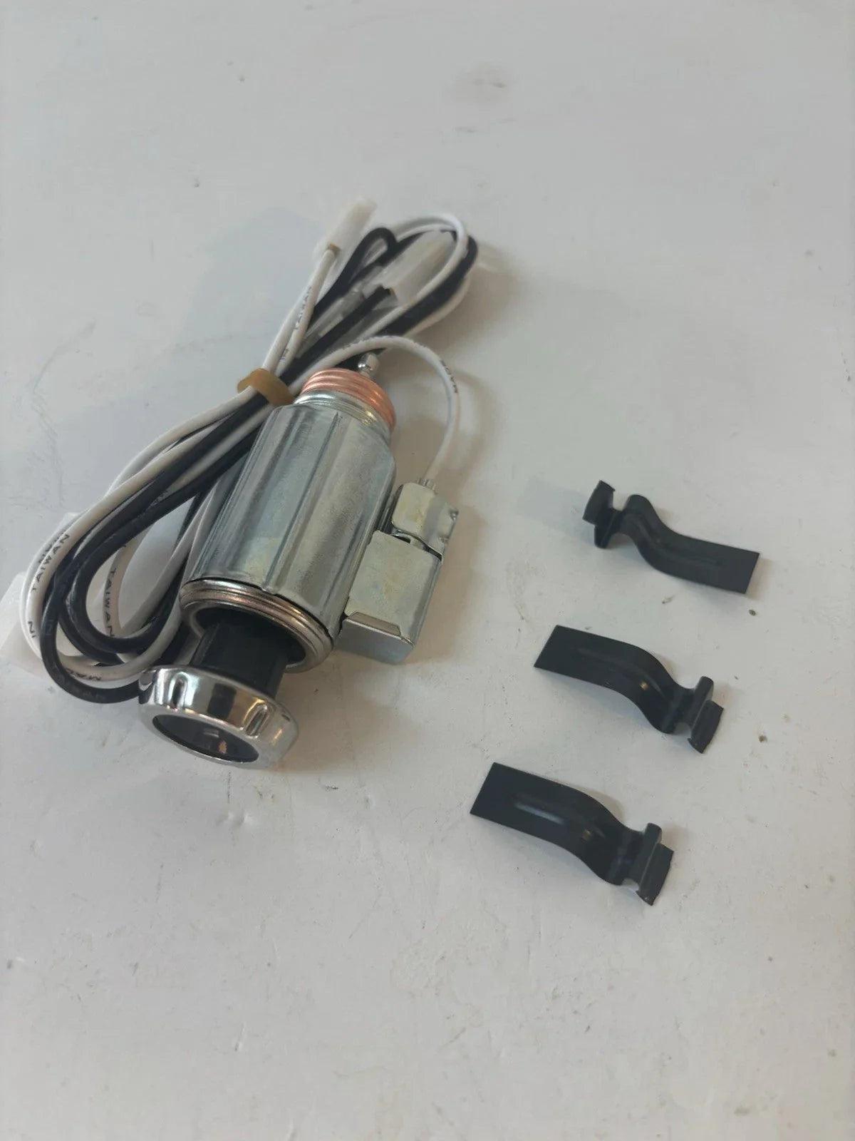 1964 - 1966 Chevrolet GMC All Truck Cigarette Lighter Assembly With Light