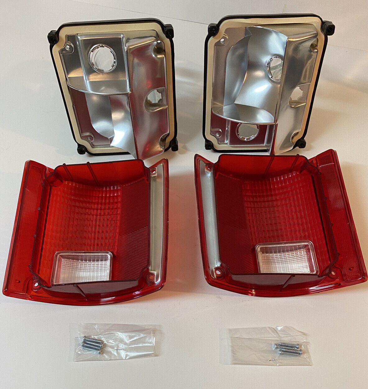 1973-1987 Chevy GMC Fleetside truck Pair taillight lens without trim Housing