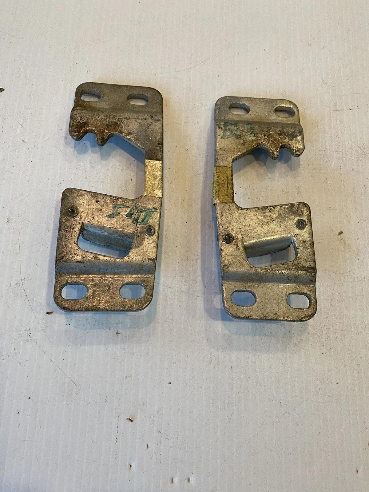 NOS 1964 - 1966 CHEVY GMC TRUCK & SUBURBAN DOOR STRIKER New Pair NEW