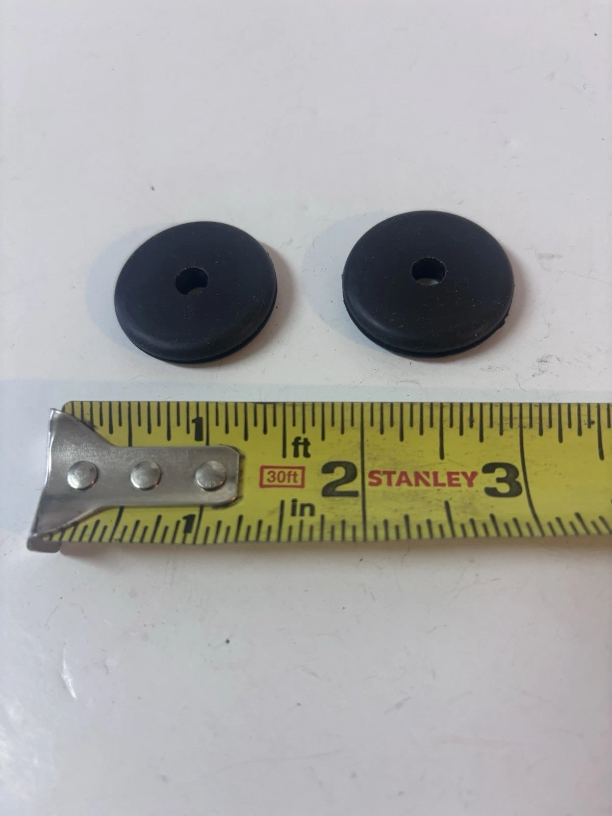 2 Rubber Grommets to fit 1" Hole in 1/16" Thick Panel - 1/4” Inner Diameter New
