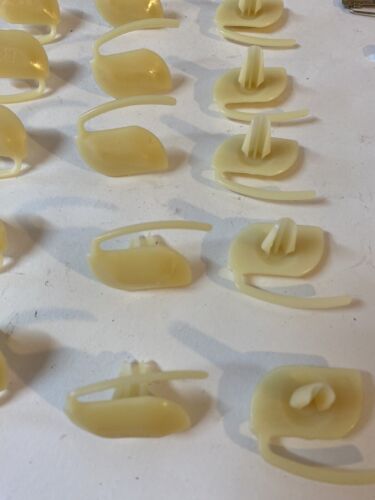 NEW 1962 - 1966 Chevy Truck All Body Side Molding Clips Kit 100 Pc