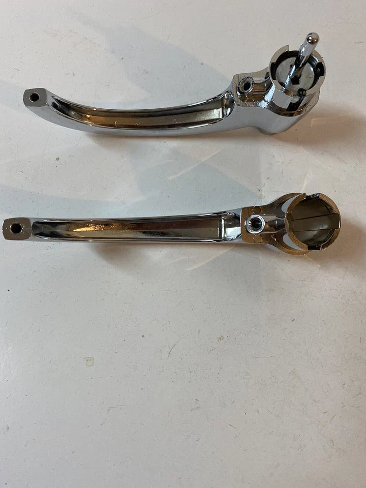 OUTSIDE DOOR HANDLE CHEVY GMC TRUCK 1960  - 1966 Nice SHOW