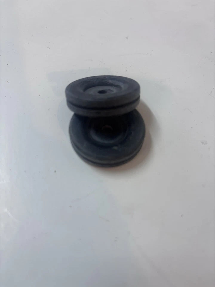 2 Rubber Grommets to fit 1" Hole in 1/16" Thick Panel - 1/8" Inner Diameter New