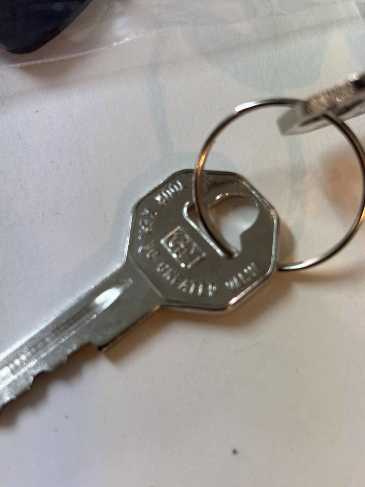 OUTSIDE DOOR HANDLE CHEVY GMC TRUCK 1960 - 1966 With Key