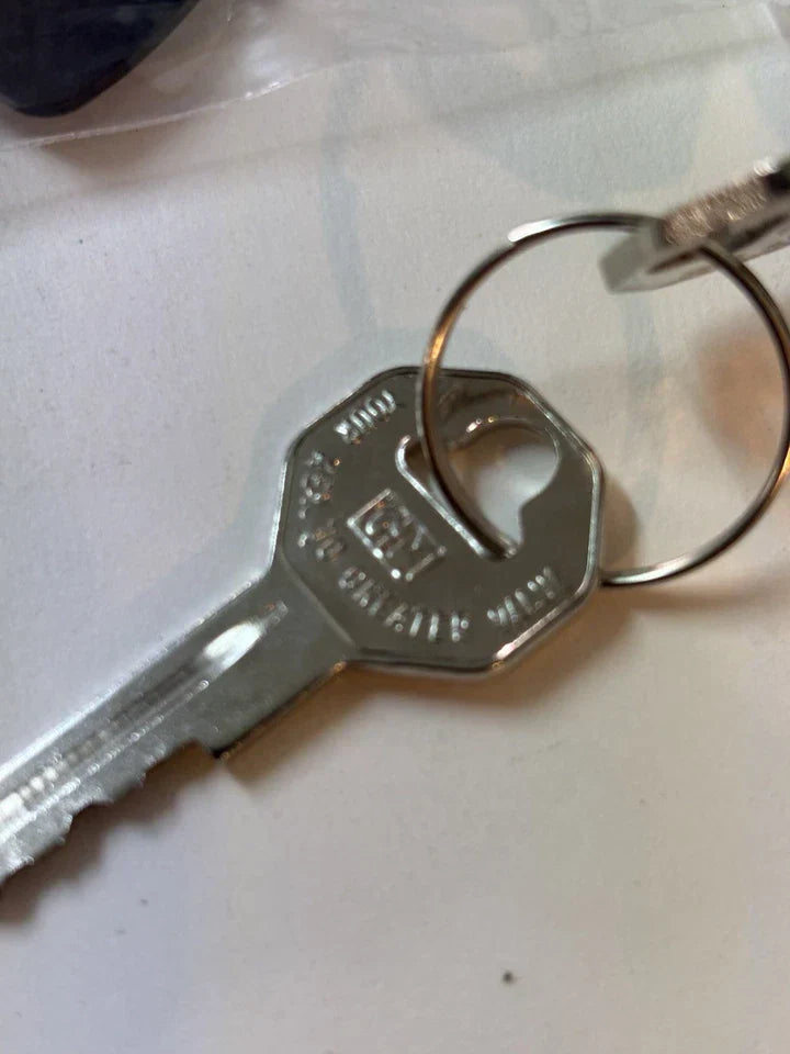 OUTSIDE DOOR HANDLE CHEVY GMC TRUCK 1960 - 1966 With Key