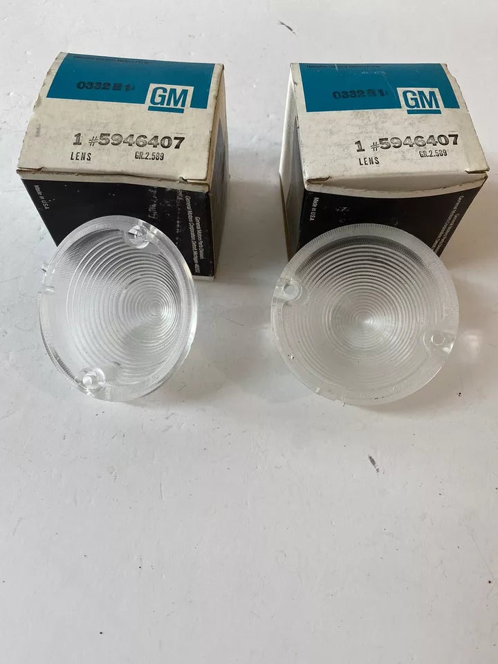 1955 - 1957 CHEVY Truck NOS GM TURN SIGNAL LIGHT LENSES 5946407 CLEAR GM OEM