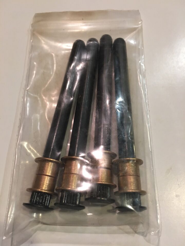 Door Hinge Rebuild Kits: 1967 - 1972 Chevy GMC Truck Door Hinge Pin Rebuild Kit