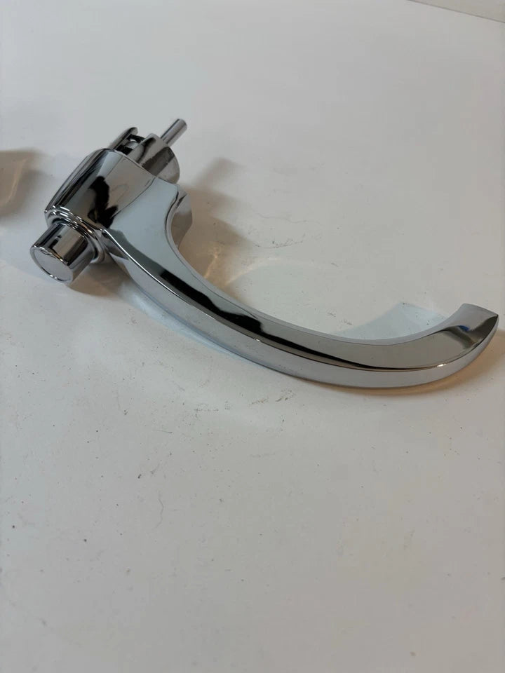 OUTSIDE DOOR HANDLE CHEVY GMC TRUCK 1960 - 1966 With Key