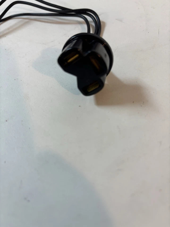 1930-1990 Chevrolet Chrysler Dodge Ford GMC 3 Prong Headlamp Pig Tail Socket