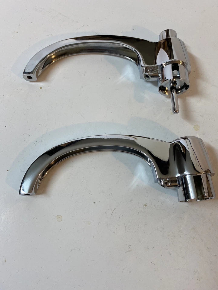 OUTSIDE DOOR HANDLE CHEVY GMC TRUCK 1960  - 1966 Nice SHOW