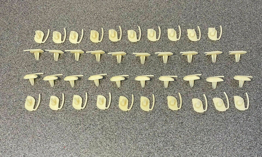 Molding Clips: NEW 1962 - 1966 Chevy Truck Upper Body Side Molding Clips Kit 40 Pc