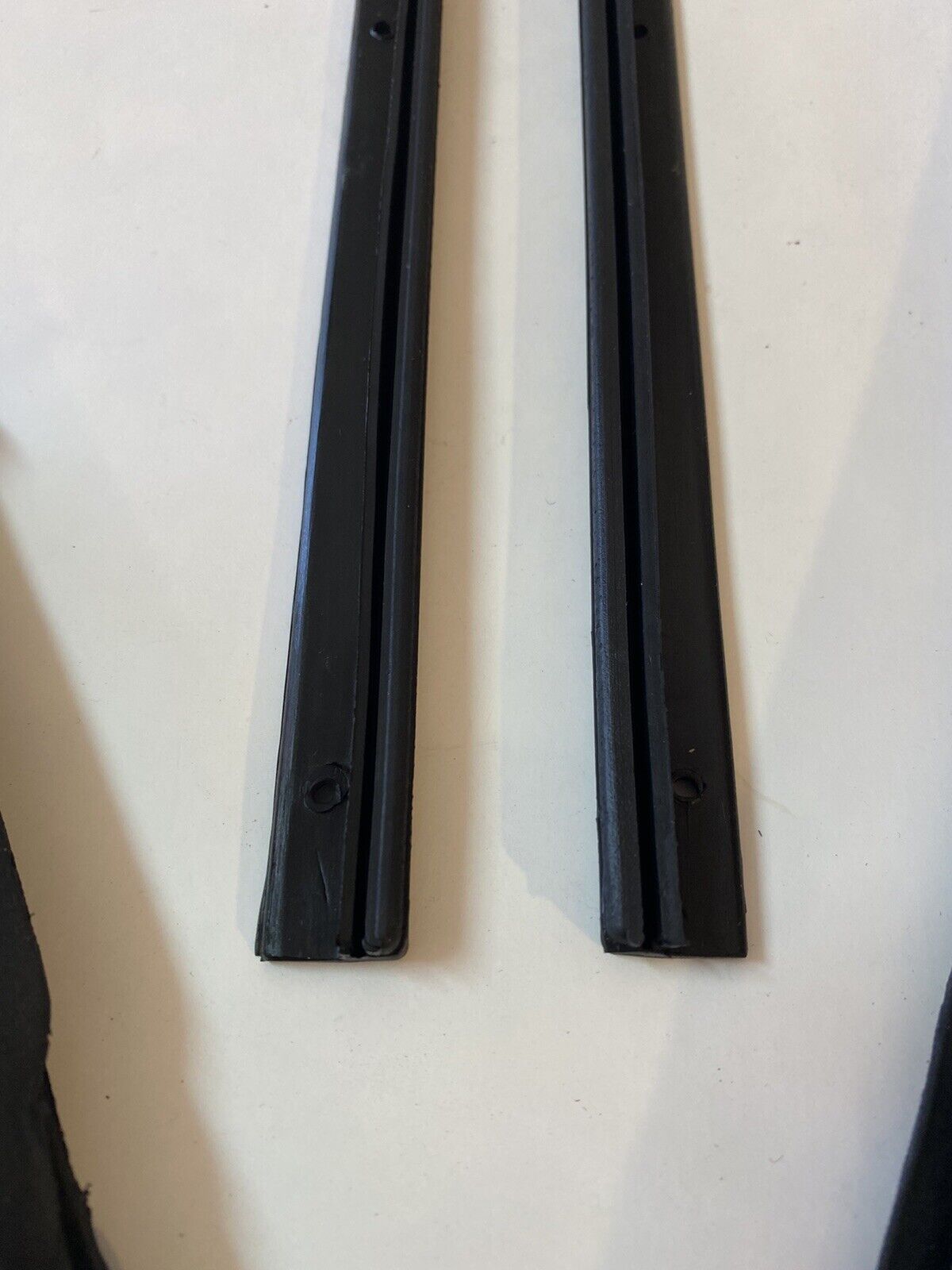 1967-1972 Chevy GMC Pickup Truck Vent Window Seal Rubber PAIR 4 Seals USA