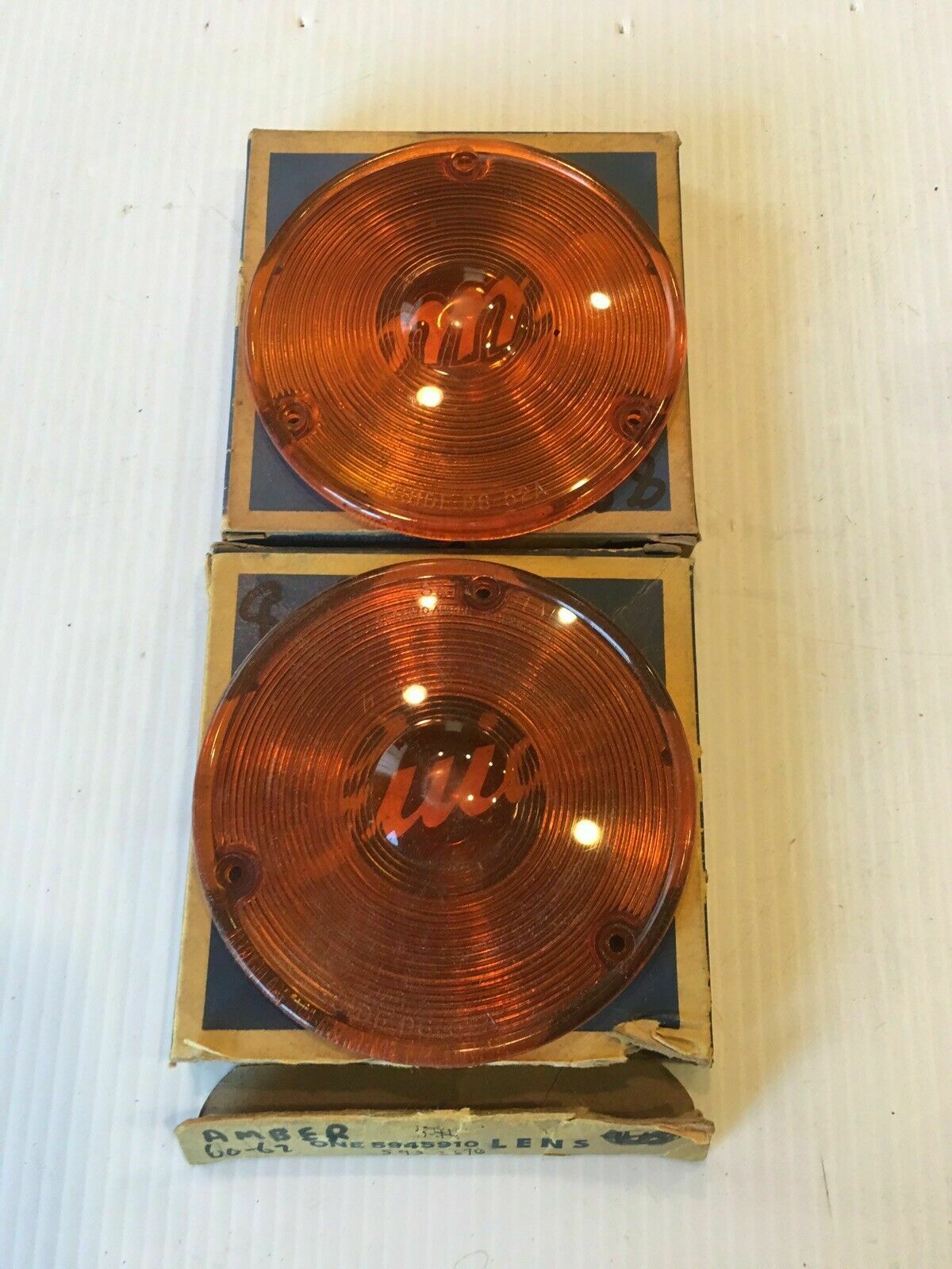 Lamp lens: 1954-1958 Chevy truck amber turn signal lamp lens Guide 5945910 Pair