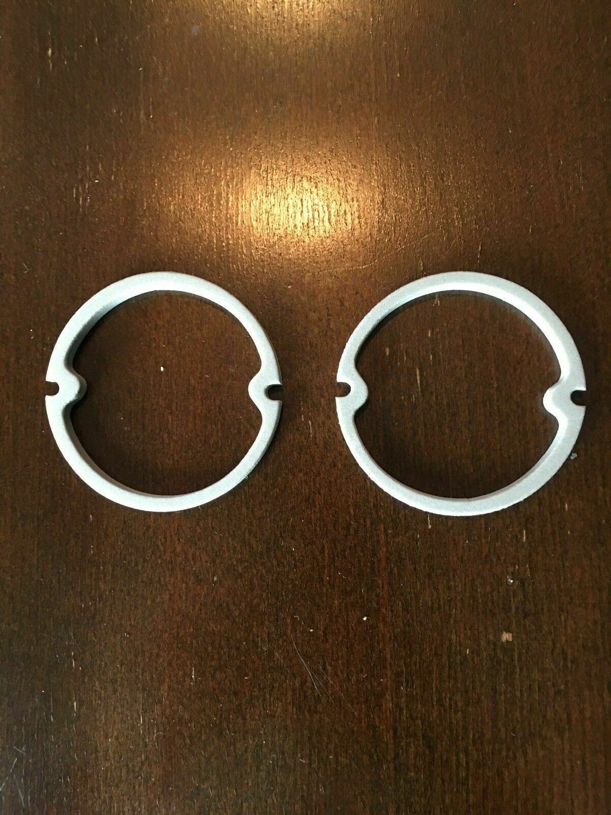 Gaskets: NEW 1966-1987 Chevy GMC Truck Stepside Back Up Lens Gaskets ( 1 pair )
